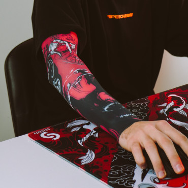 Геймерський рукав 1.0 Без долоні BLOOD TORA Червоно-чорний Selerity s17tr